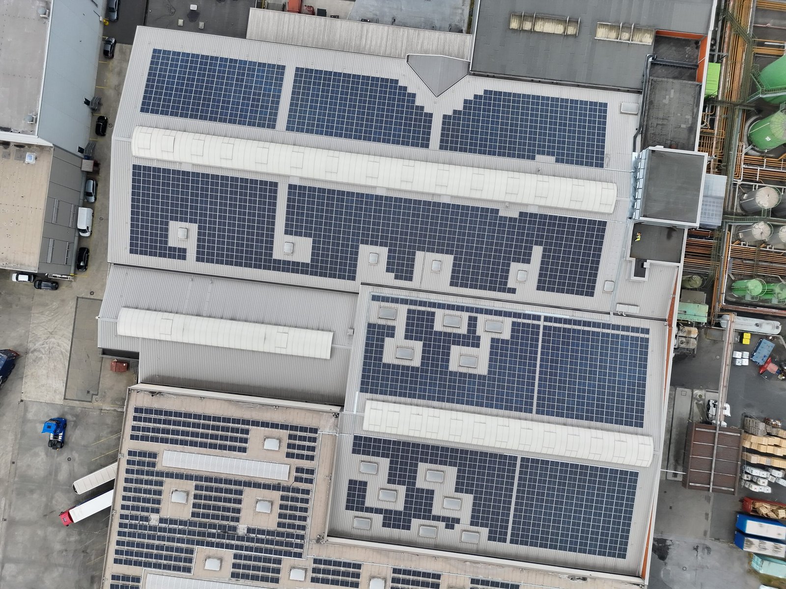 Heliostoik Strengthens Its Presence in Germany with New Rooftop Solar O&M Contract in Duisburg
